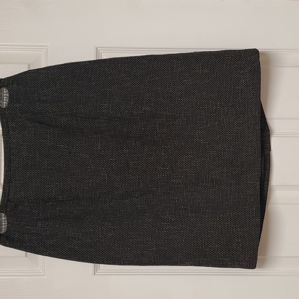 Plaza South Petite, size 8P black skirt